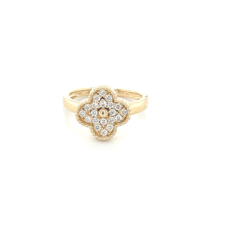 Diamond clover ring
